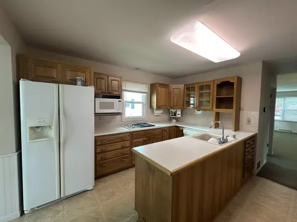 Beaver Dam, WI 53916,605 E South Street