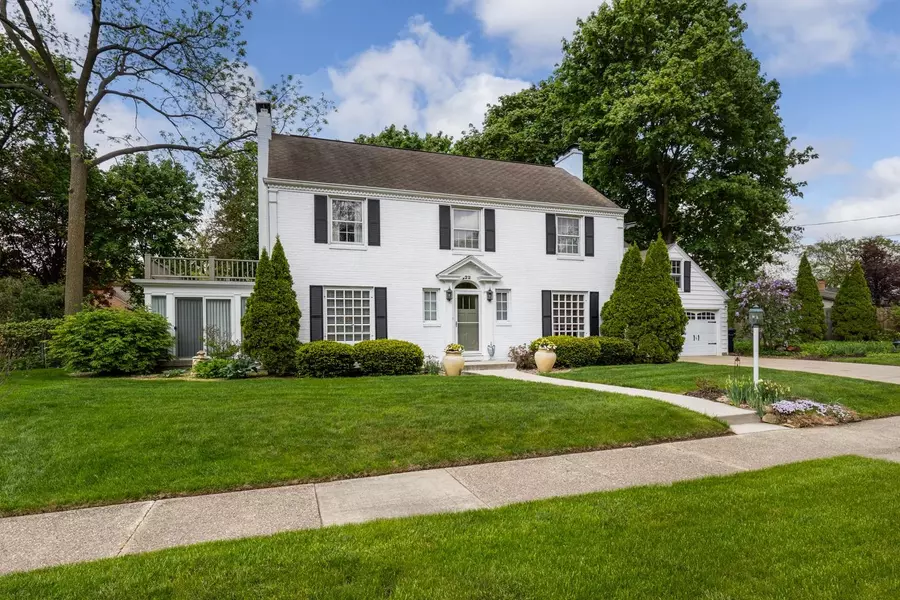 22 S Garfield Avenue, Janesville, WI 53545