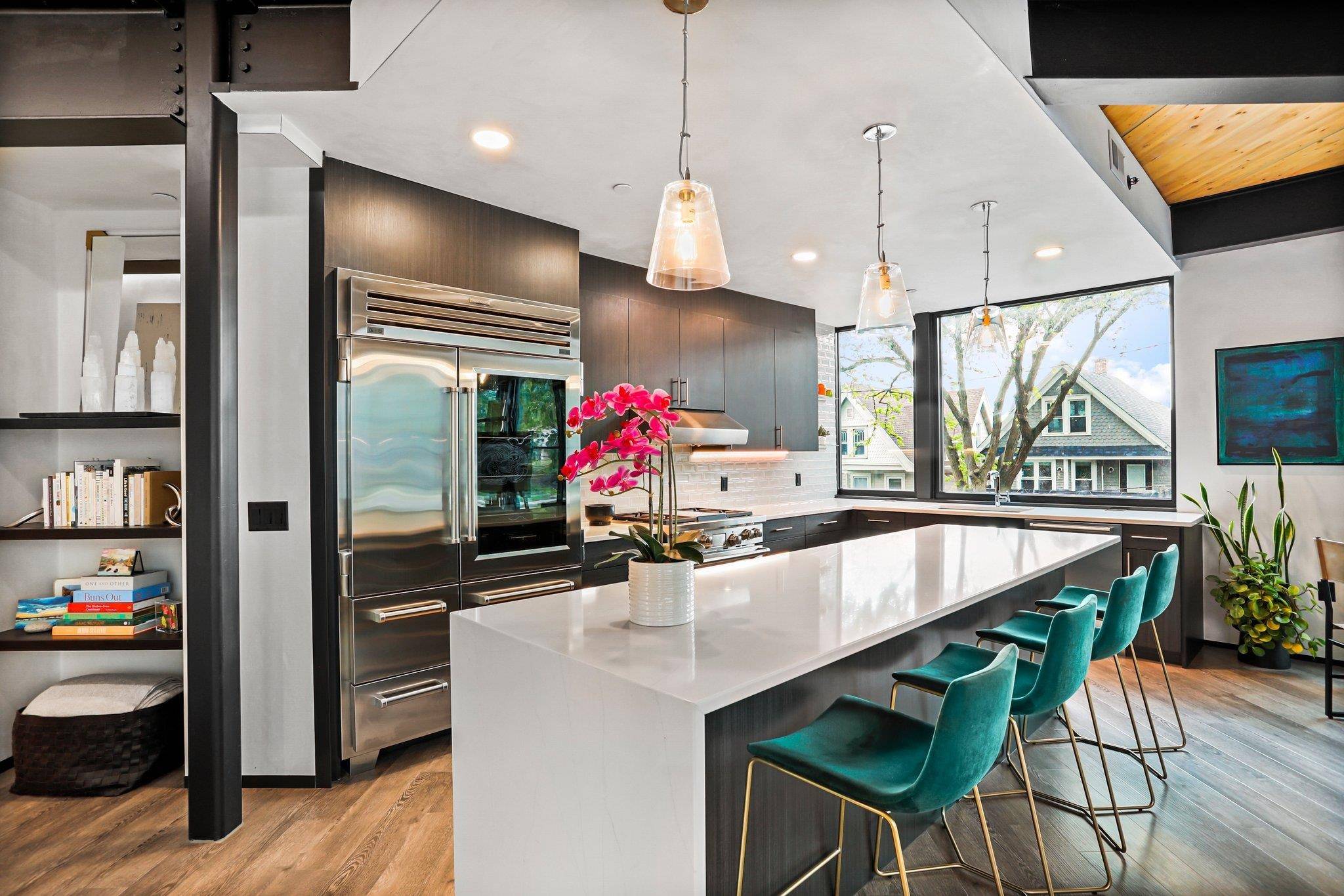 211 S Henry Street #201, Madison, WI 53703
