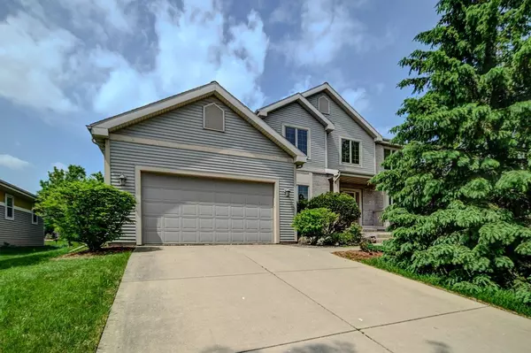 3013 Hartwicke Drive, Fitchburg, WI 53711