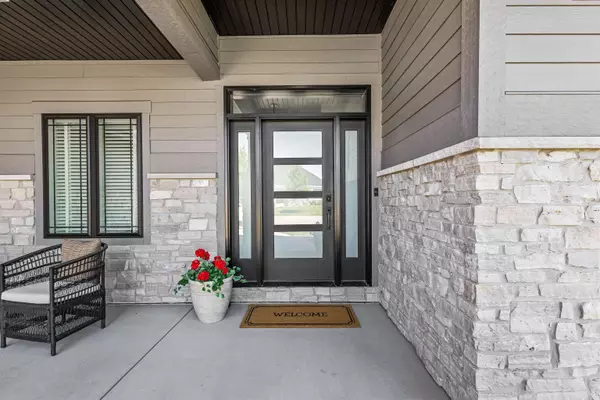 Waunakee, WI 53597,802 Lynn Street