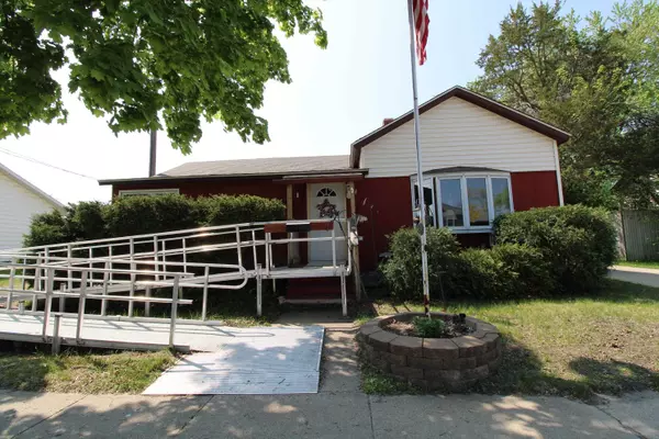 421 W Bridge Street, New Lisbon, WI 53950