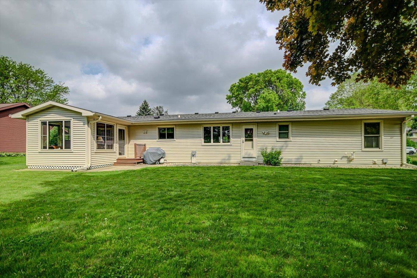 Verona, WI 53593-1522,605 Woodlawn Way