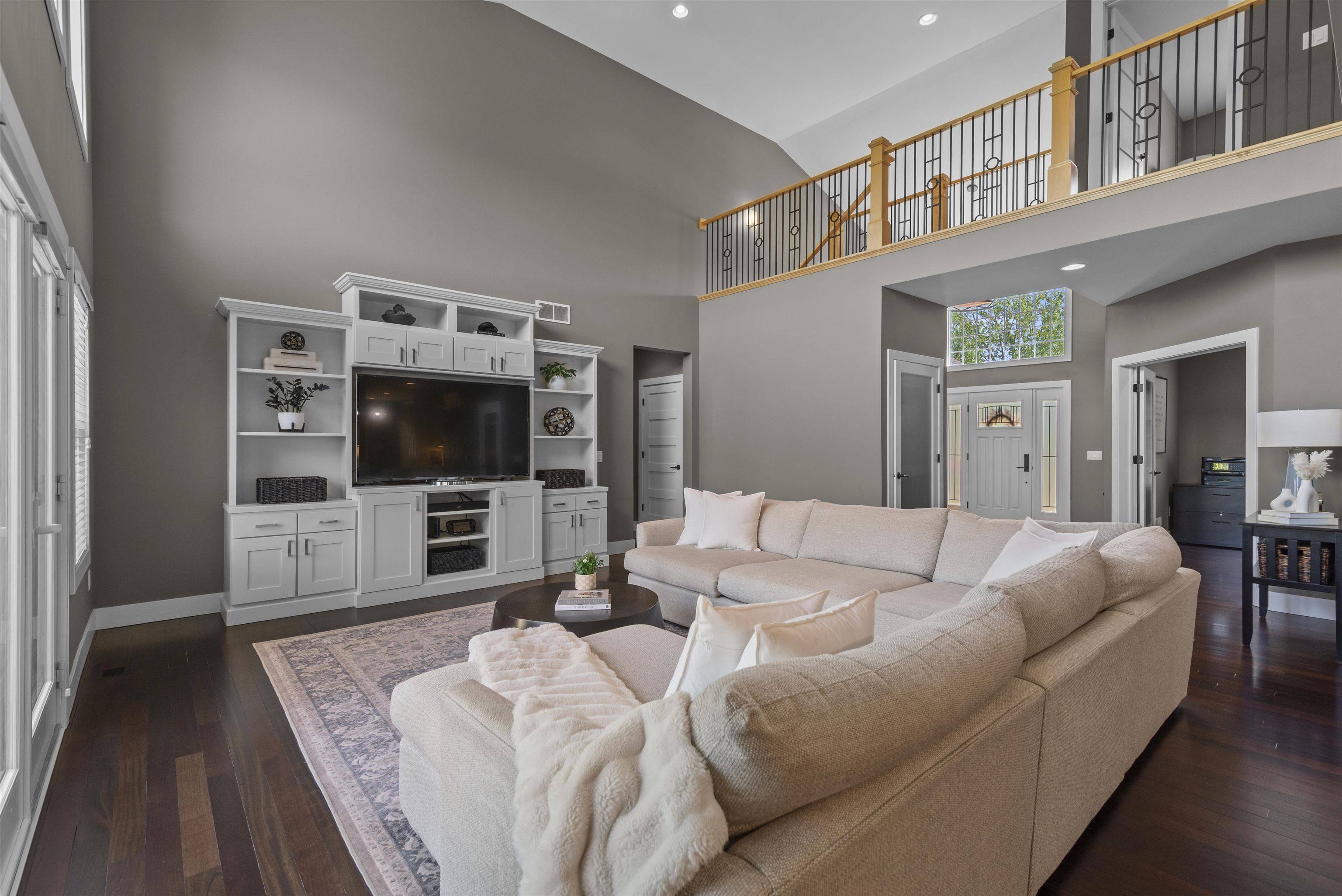 Oregon, WI 53575,863 Augusta Drive