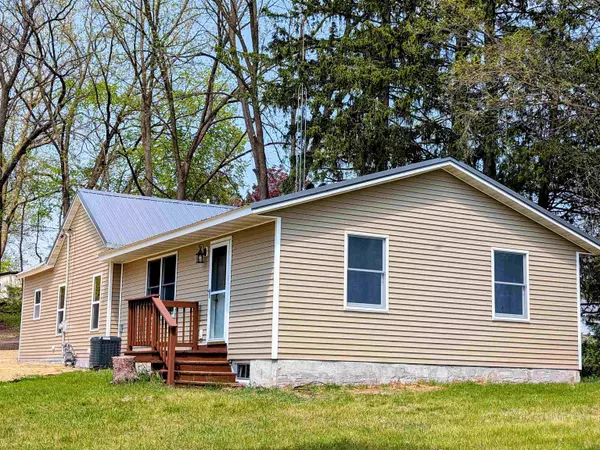 Montello, WI 53949,73 Church Street