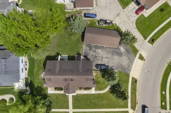 Waunakee, WI 53597,701 Henry Street