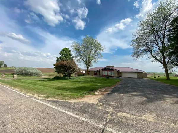 Livingston, WI 53554,831 County Road IG