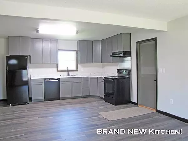 Benton, WI 53803,79 1st Avenue