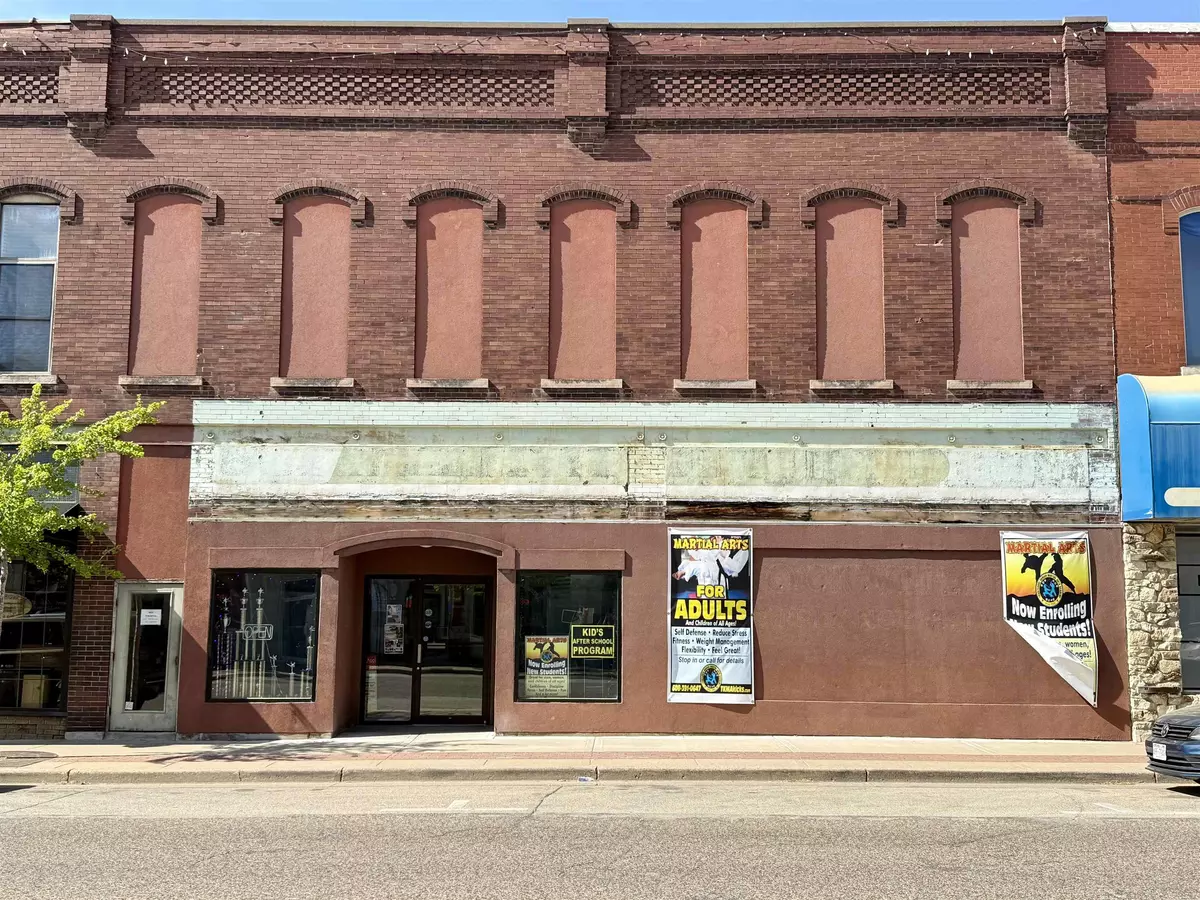 Prairie Du Chien, WI 53821,111 E Blackhawk Avenue