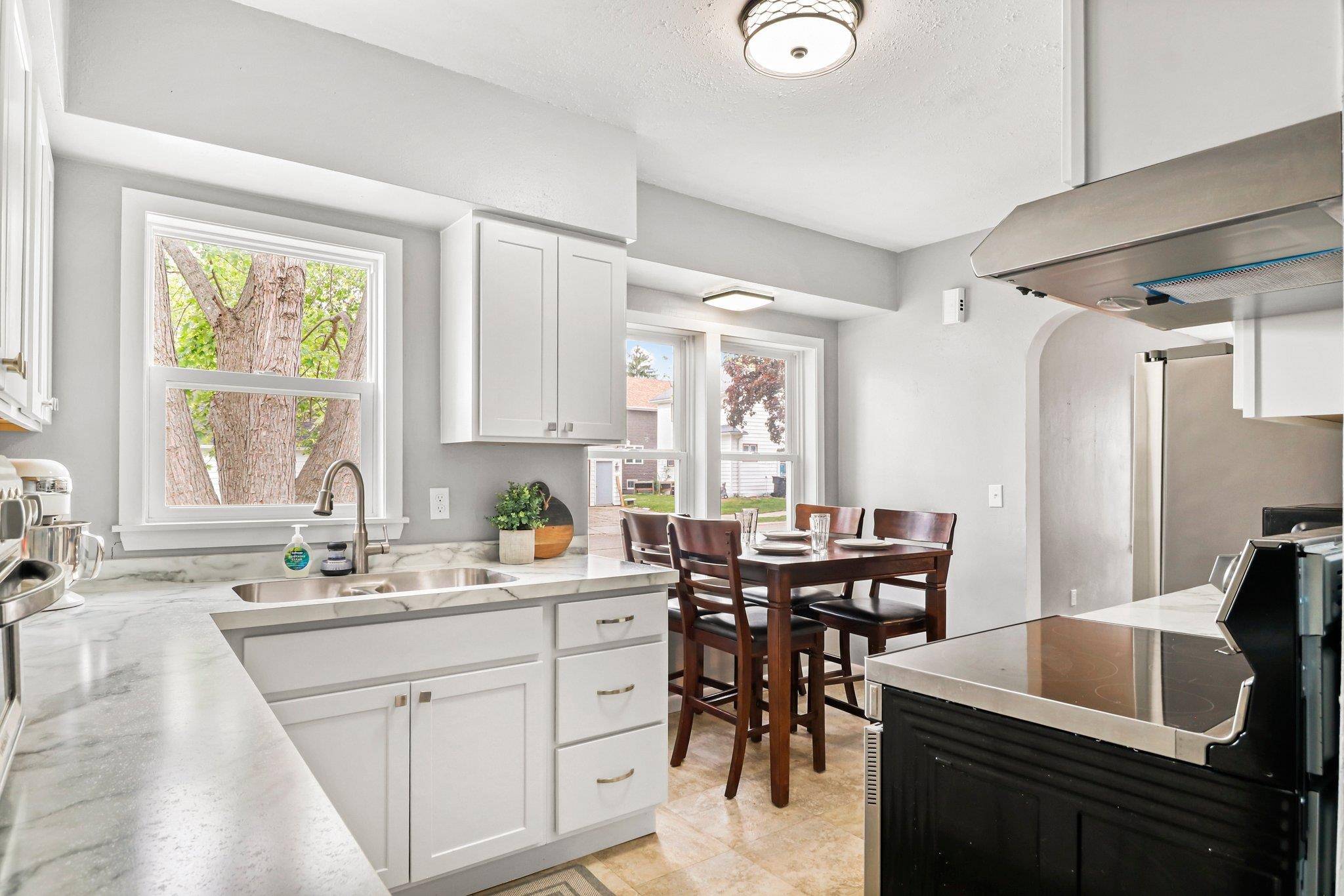 Janesville, WI 53548,624 N Walnut Street