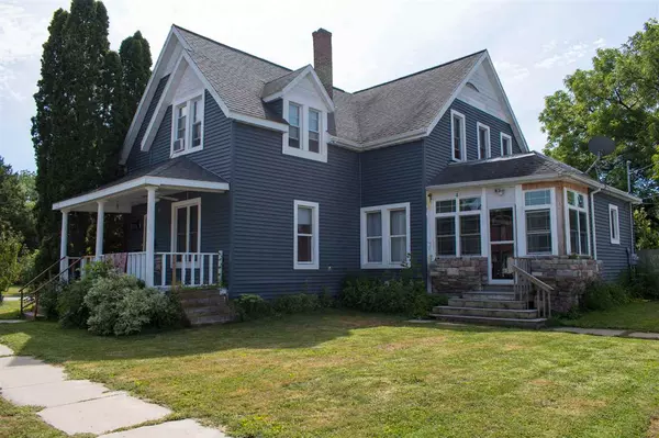 202 Wisconsin Street, Mauston, WI 53948