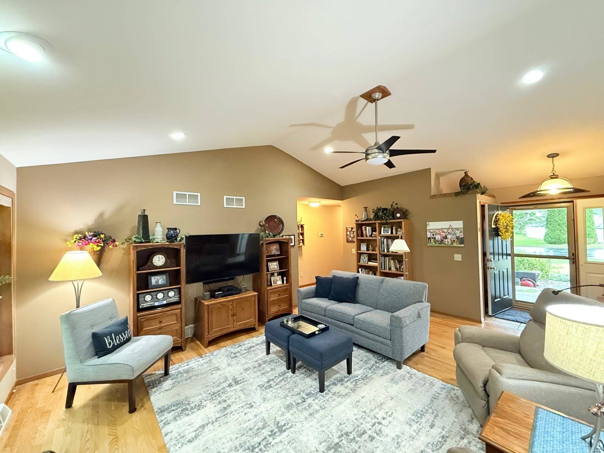 Sun Prairie, WI 53590,1316 Troon Drive