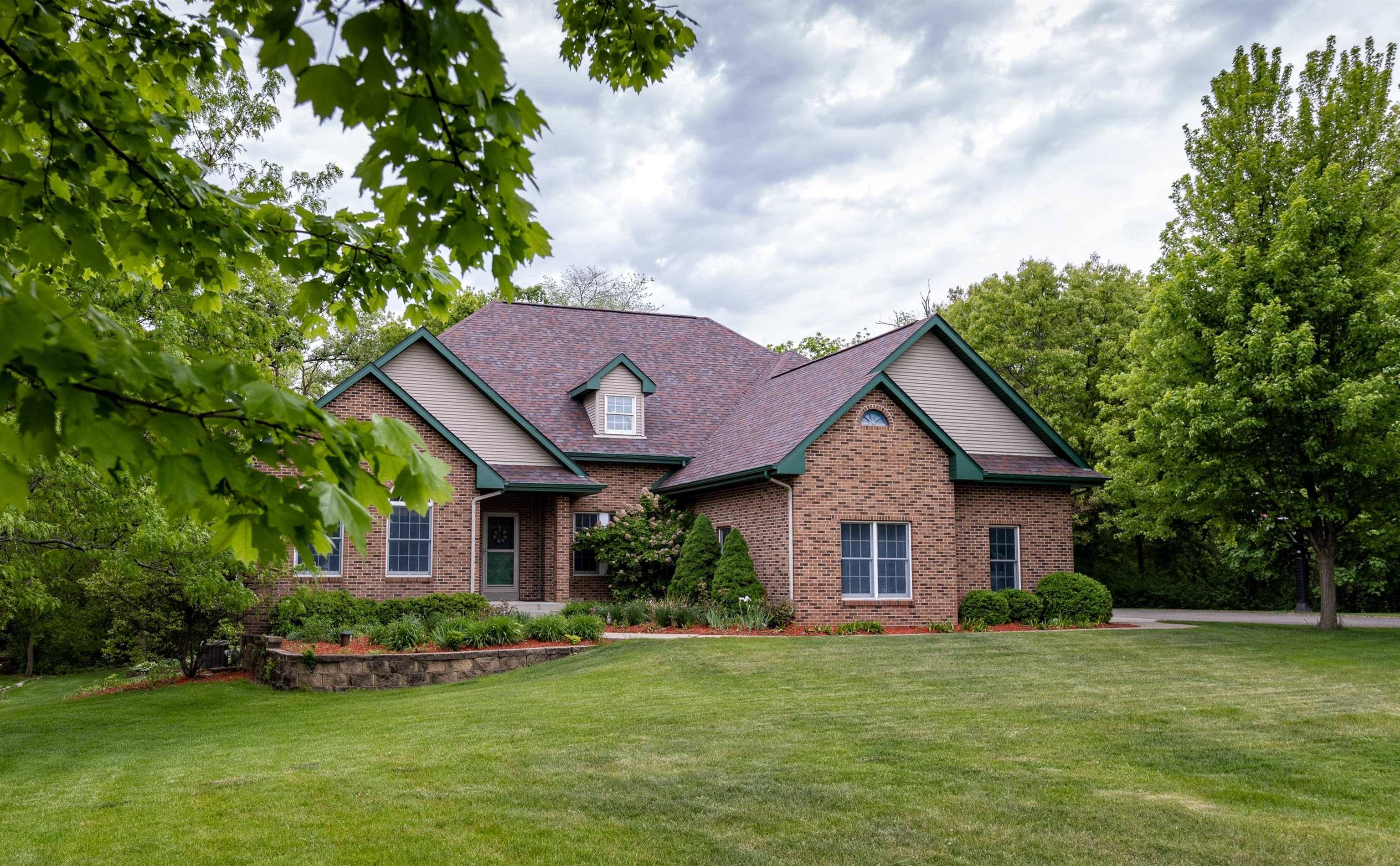 8403 N Ridge Trail, Milton, WI 53563