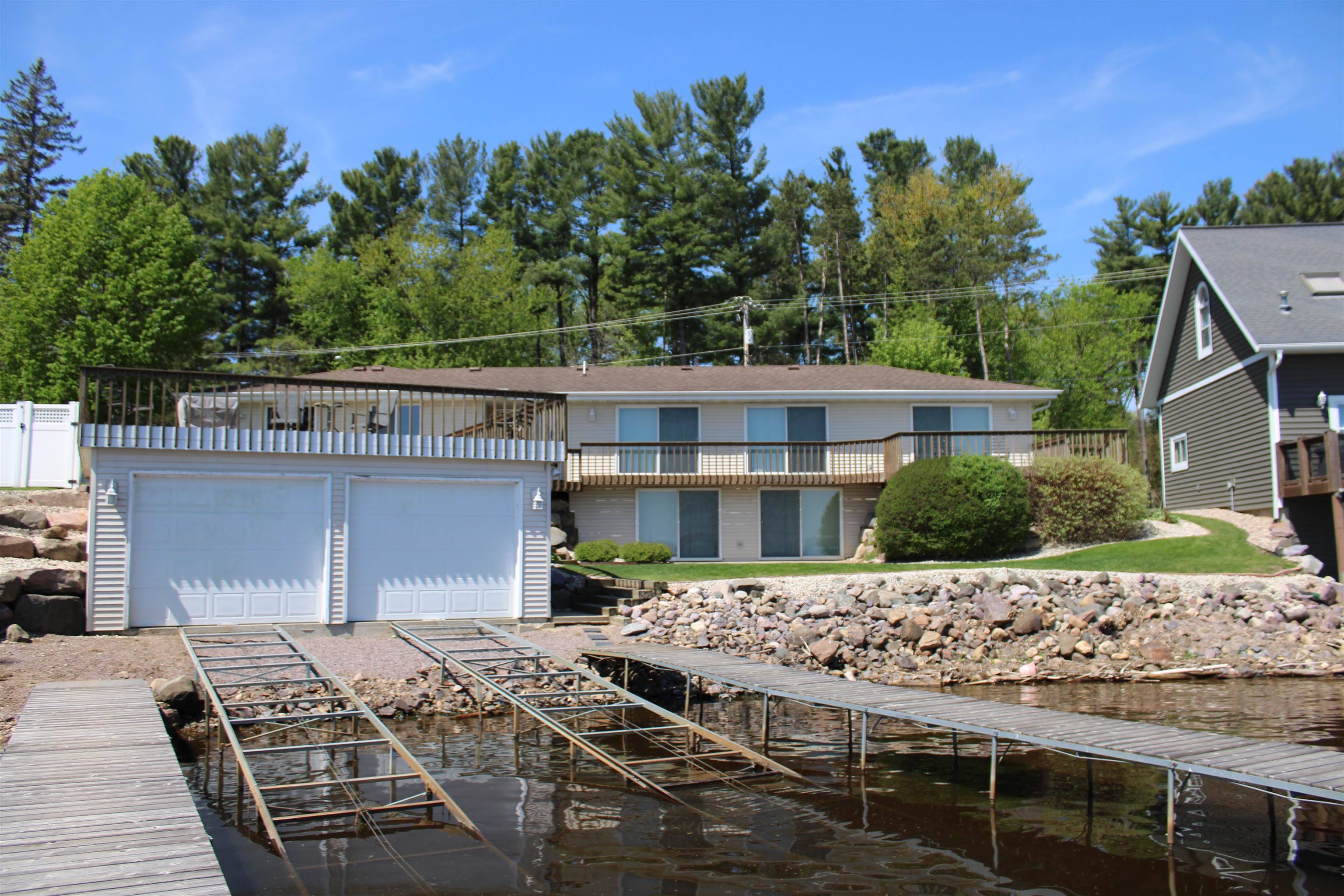 Merrimac, WI 53561,421 River Street