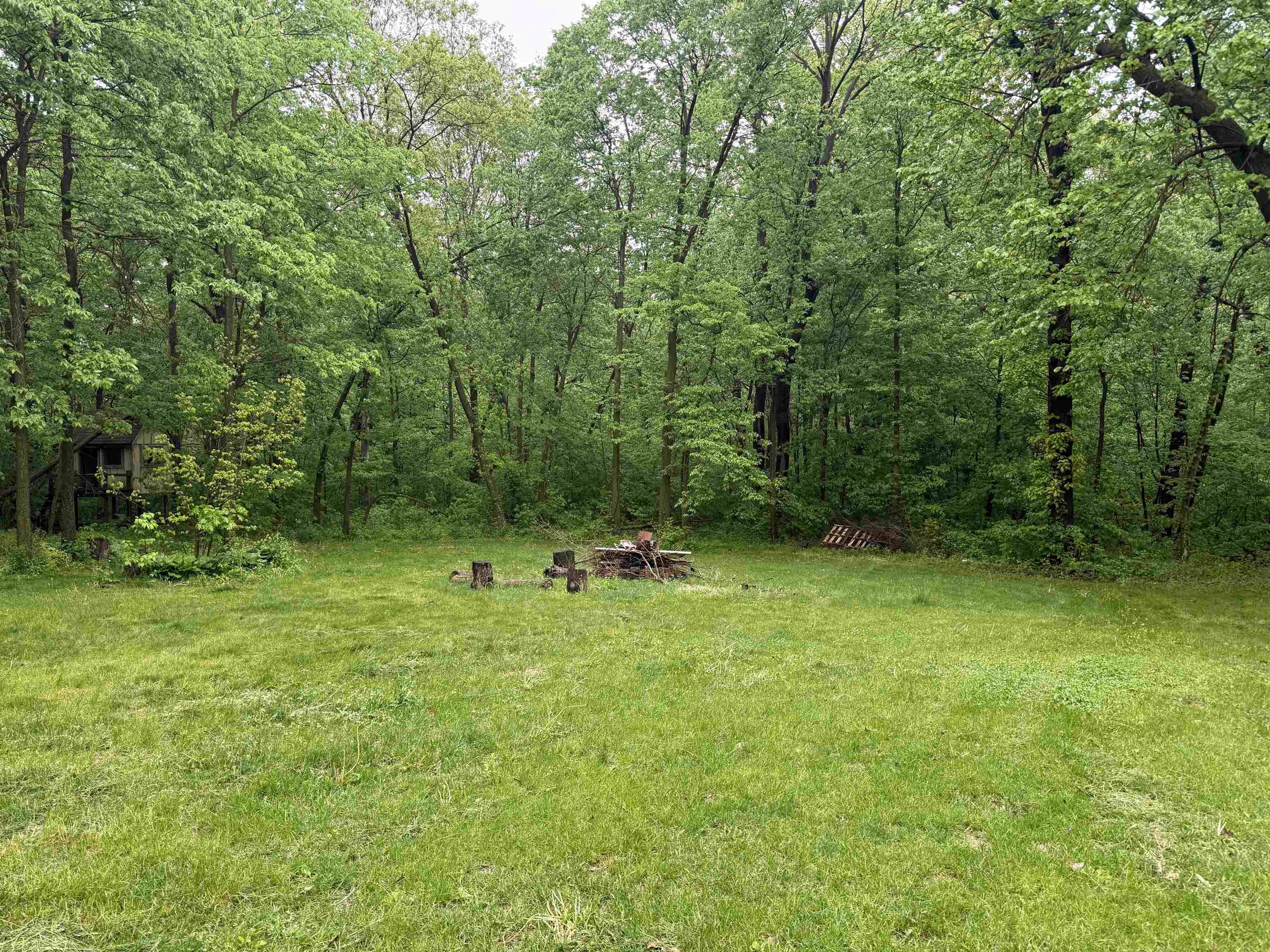Davis, IL 61019,12645 N Davis Road