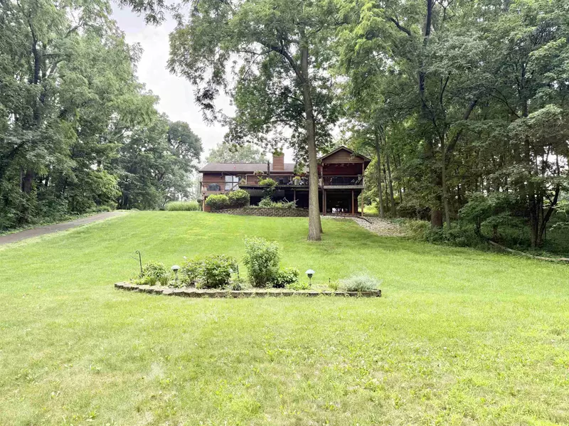 2511 S Natures Ridge Road, Beloit, WI 53511-2080