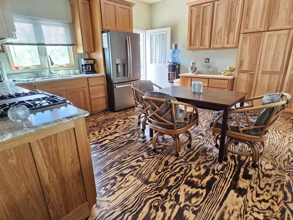 Elroy, WI 53929,201 Center Street