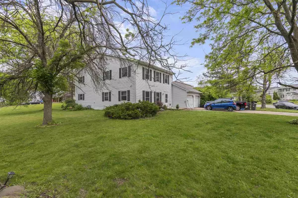 2634-2636 Smithfield Drive, Fitchburg, WI 53719