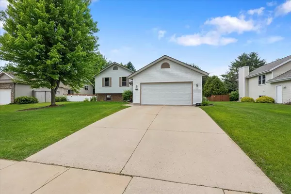 Sun Prairie, WI 53590,114 Weybridge Drive