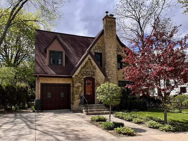 20 Grand Avenue, Madison, WI 53705