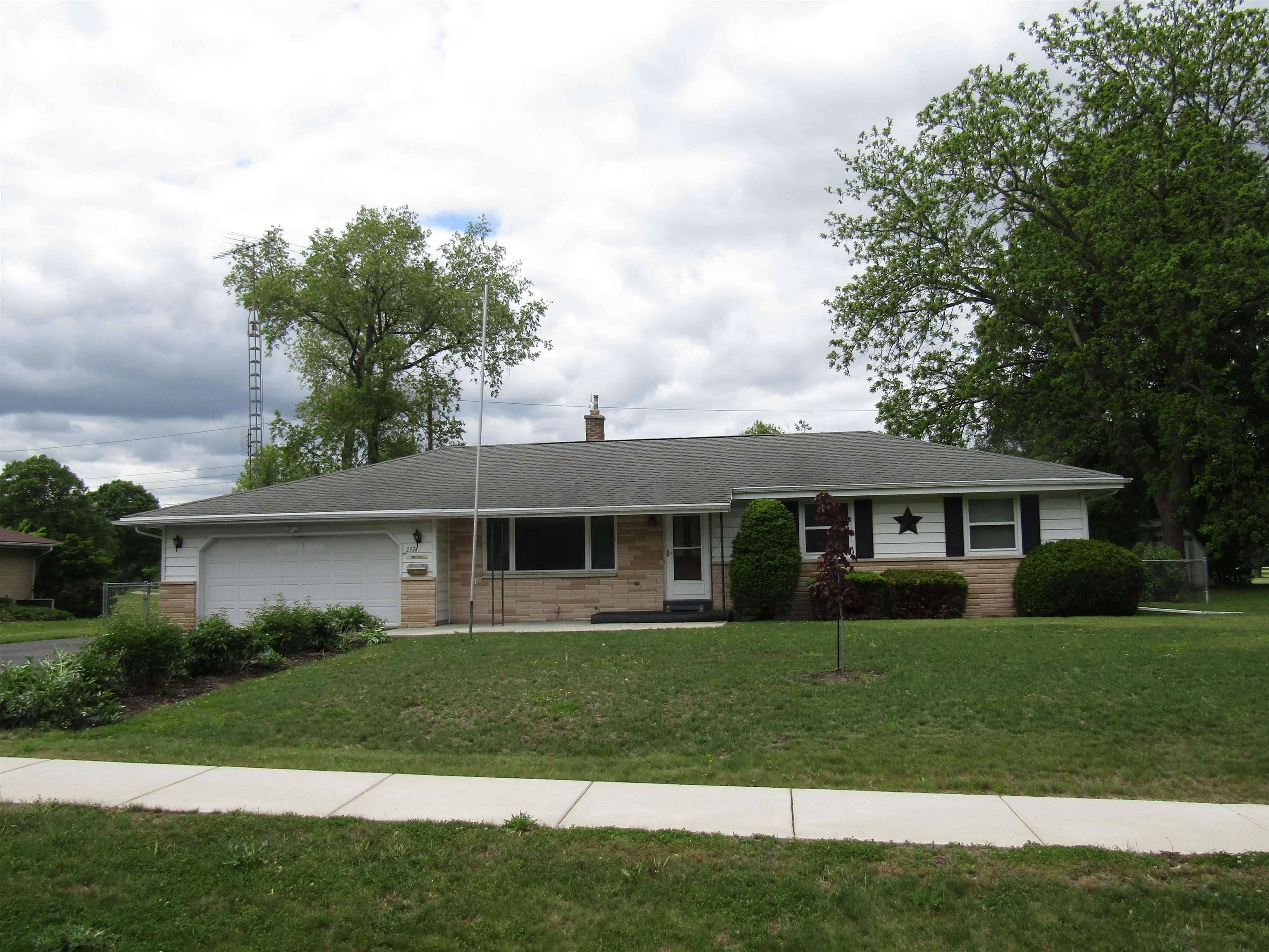 2374 S Park Avenue, Beloit, WI 53511