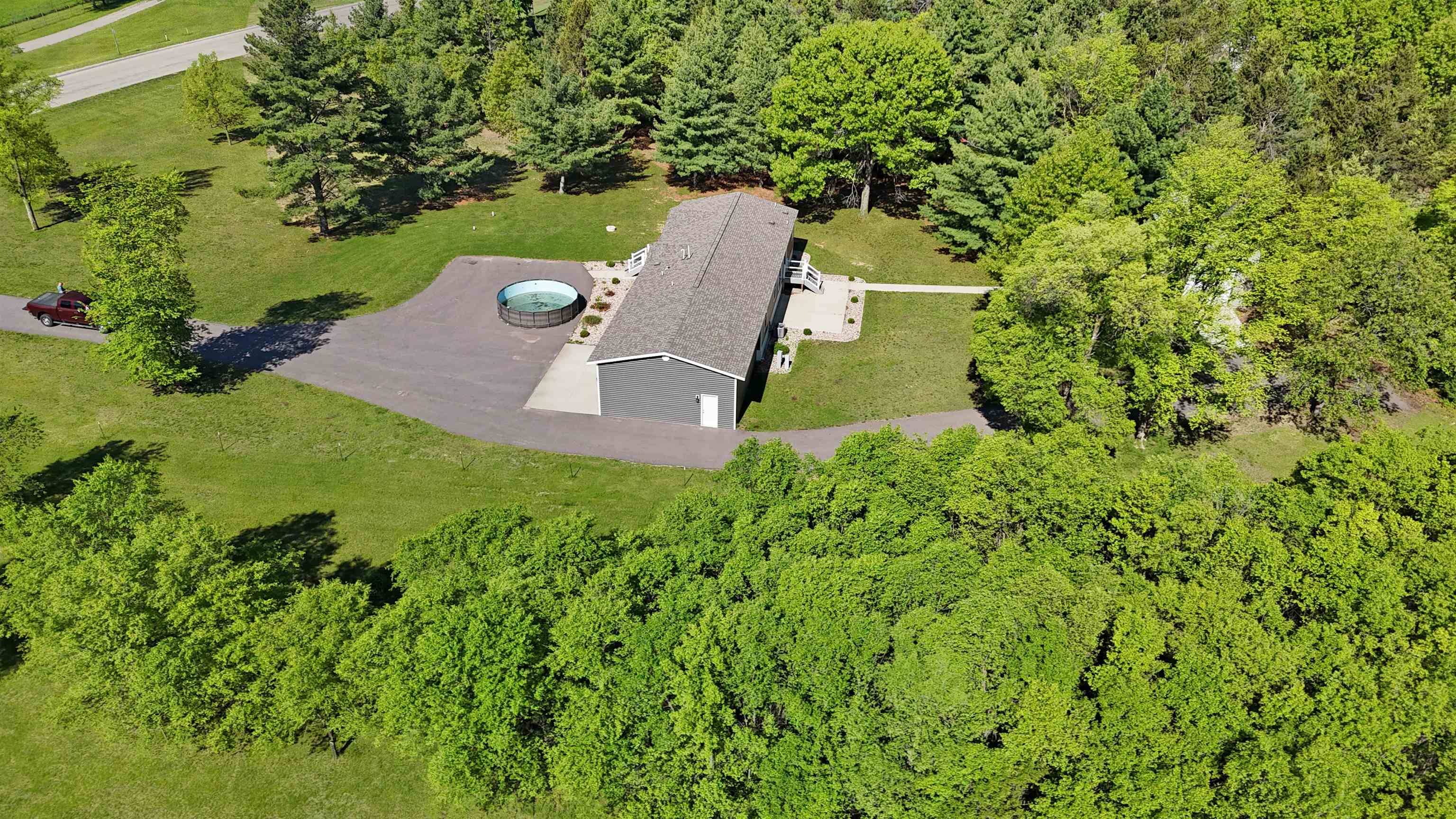 Baraboo, WI 53913,S4048 Old Highway 33