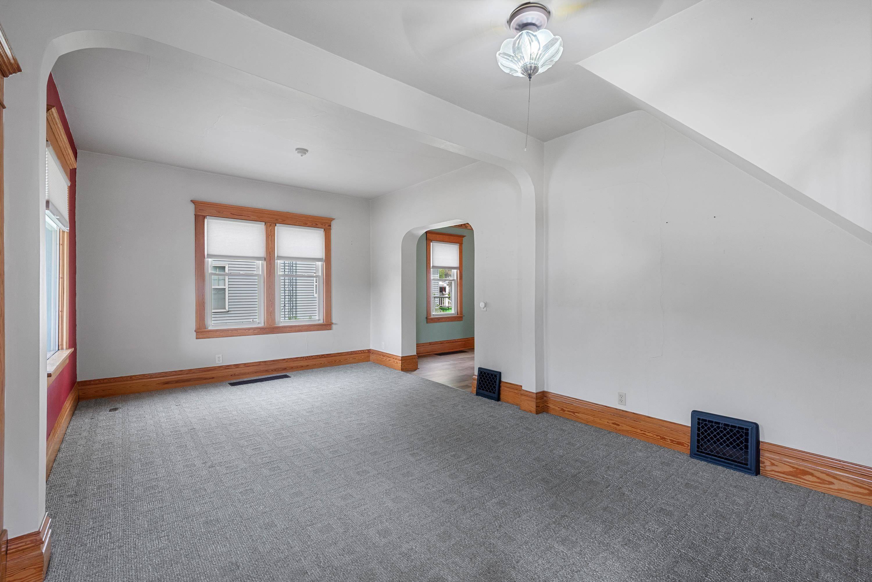 Beaver Dam, WI 53916,210 Gilmore Avenue