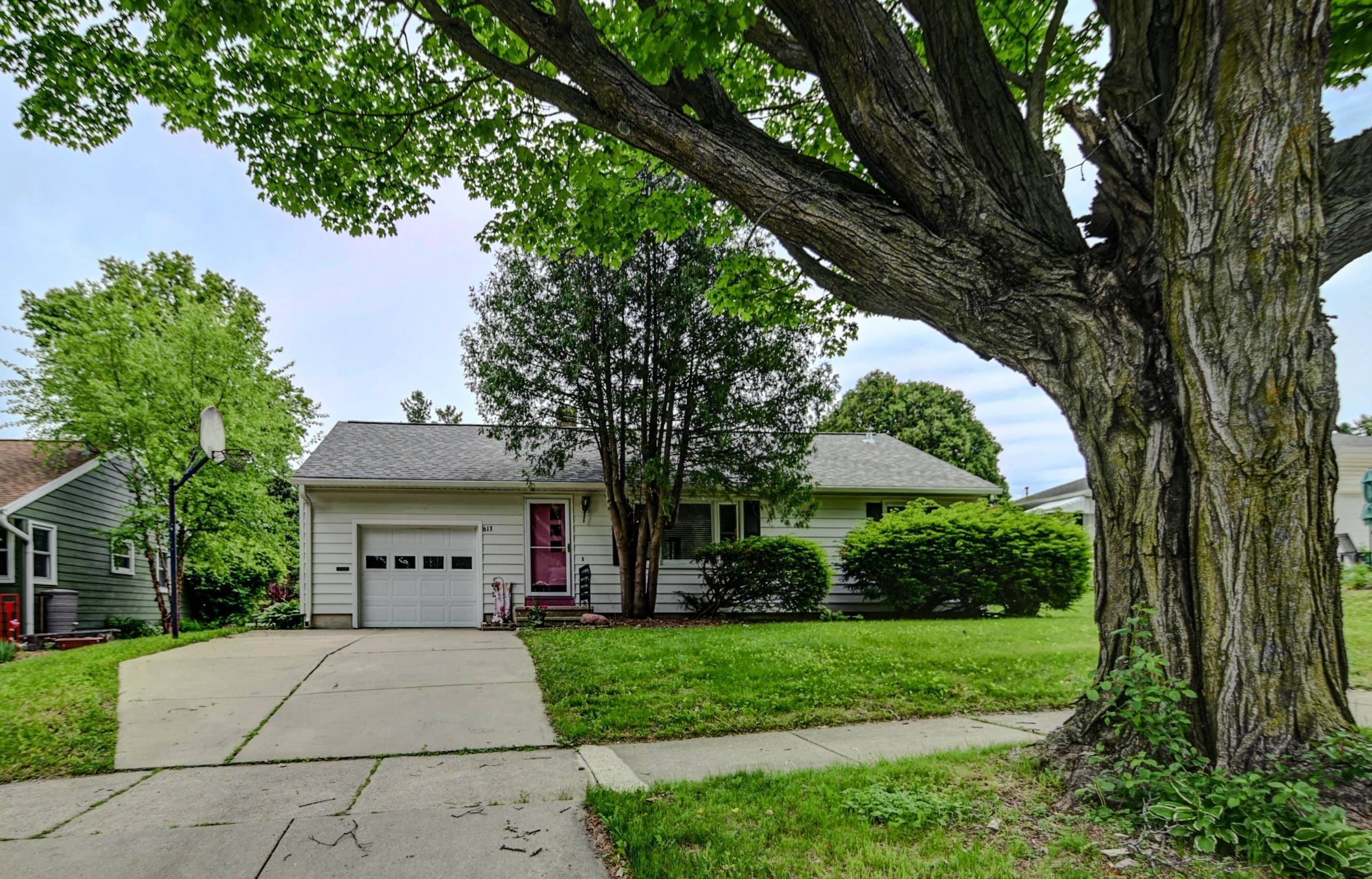 613 Anthony Lane, Madison, WI 53711