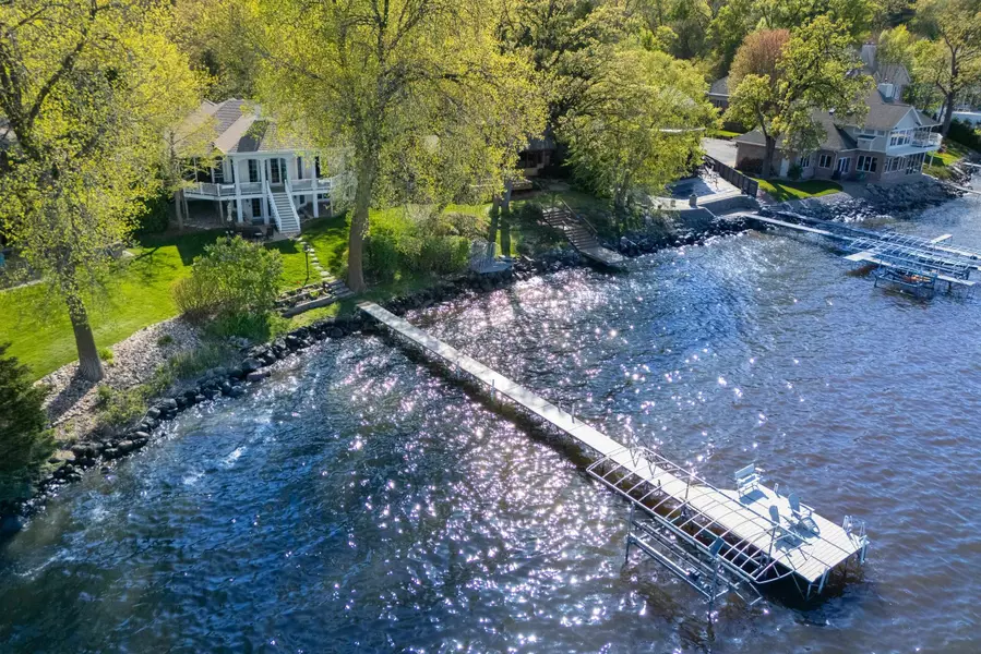 1834 Camelot Drive, Madison, WI 53705