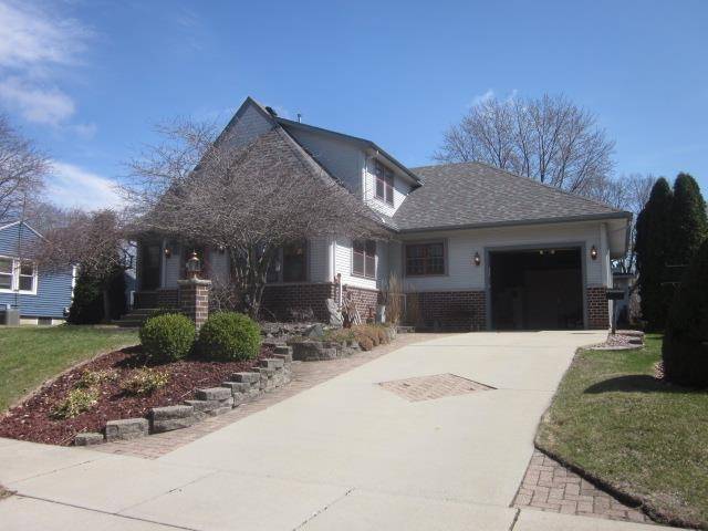228 S Fischer Avenue, Jefferson, WI 53549