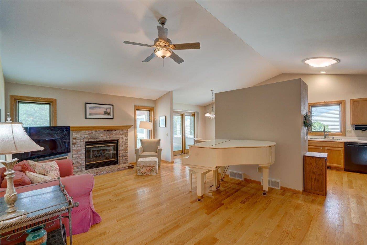 Sun Prairie, WI 53590,670 N Heatherstone Drive