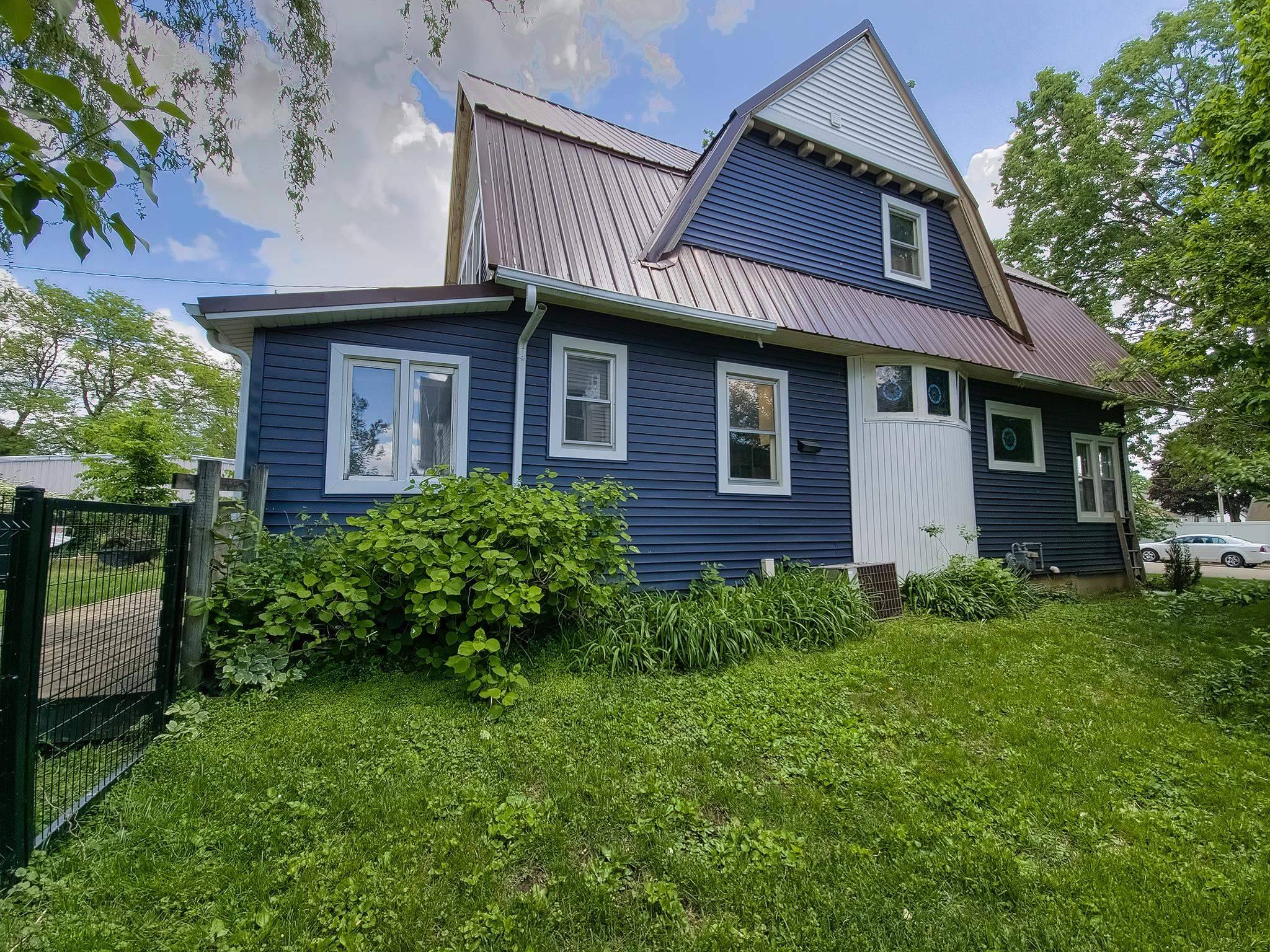 Darlington, WI 53530,318 E Mary Street