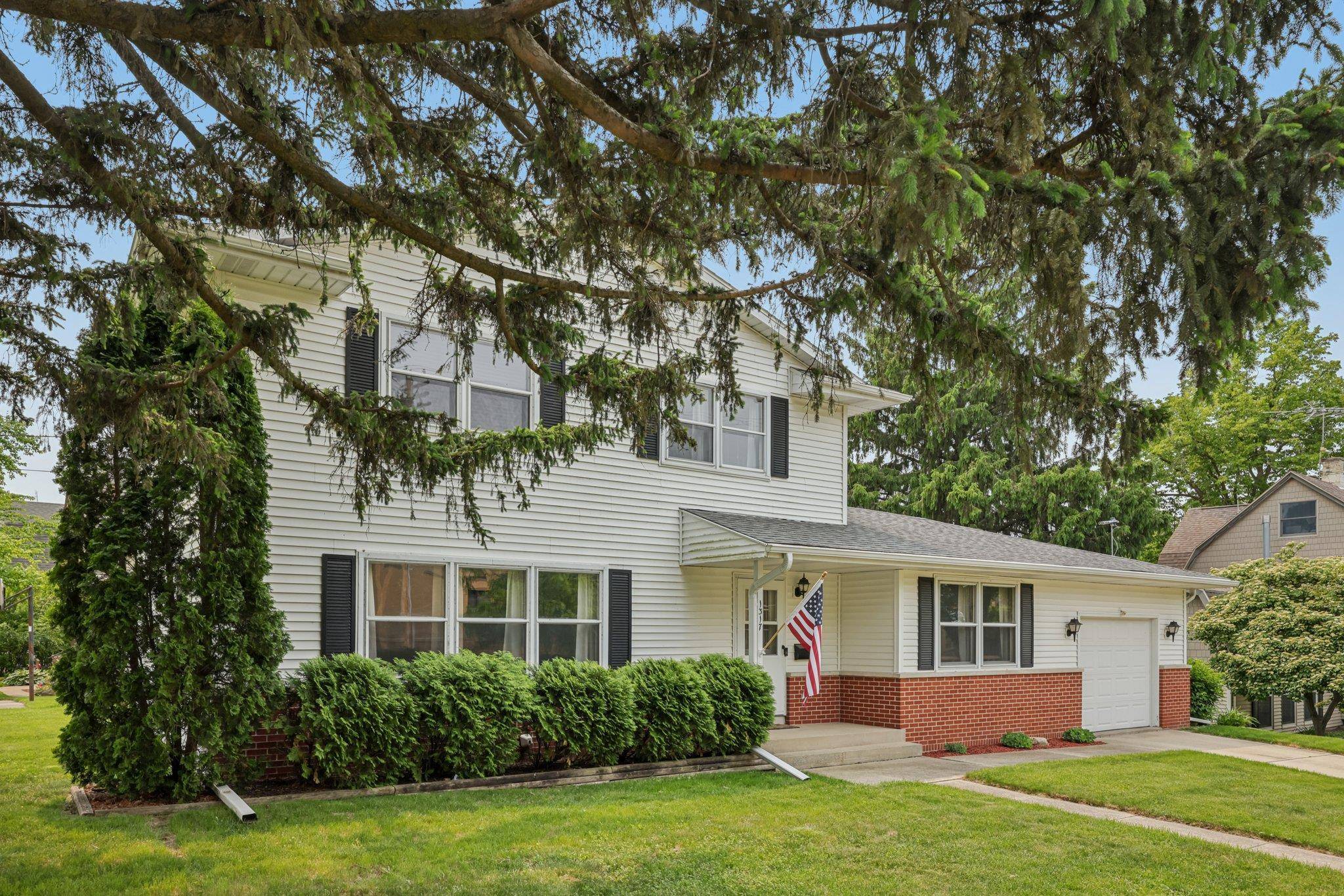 Watertown, WI 53094-4860,1317 Western Avenue