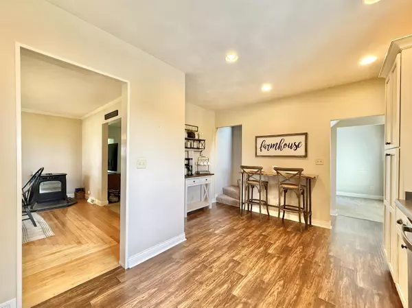 Clinton, WI 53525-8600,7016 S Carvers Rock Road