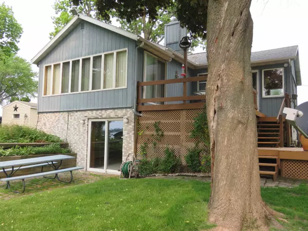 Fox Lake, WI 53933-0000,W10735 Blackhawk Trail