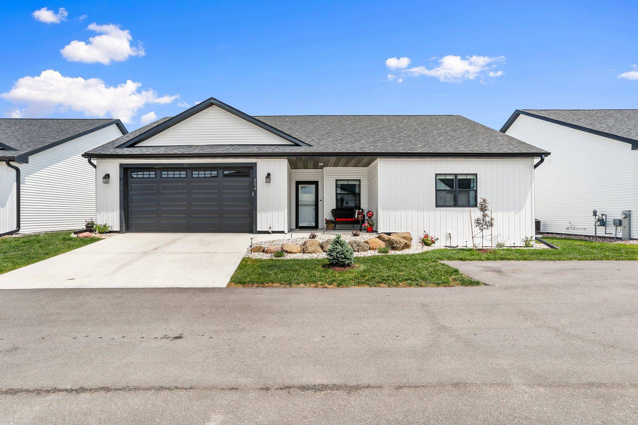 204 Bonnie Lane, Belleville, WI 53508