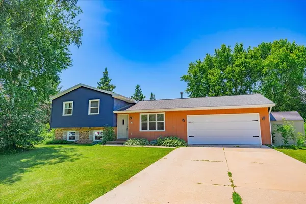 Oregon, WI 53575,913 Harding Street