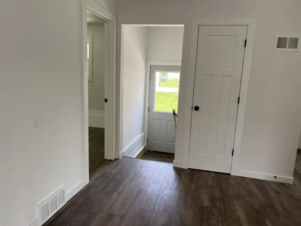 Reedsburg, WI 53959,524 Charles Street