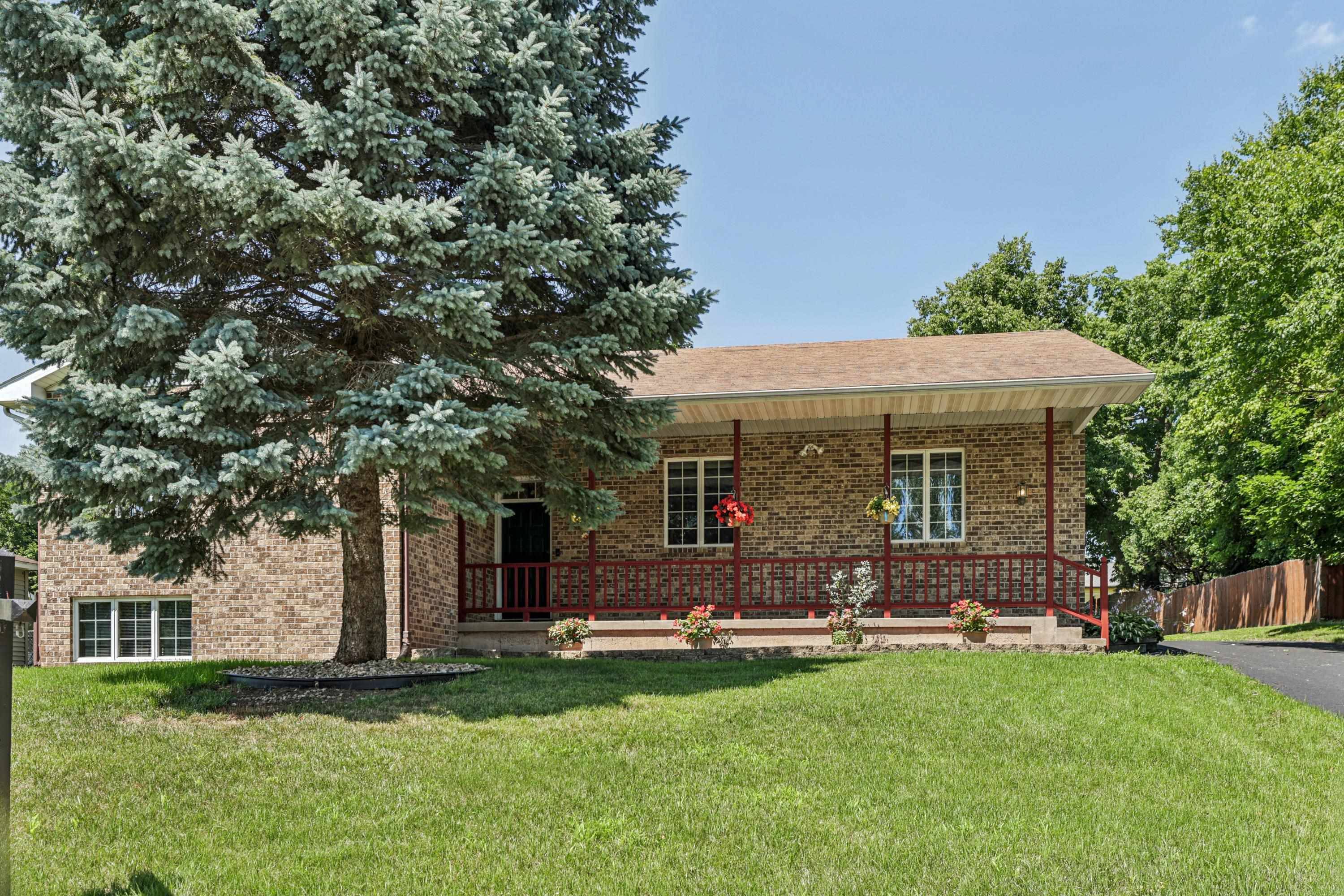 105 Dale Drive, Oregon, WI 53575