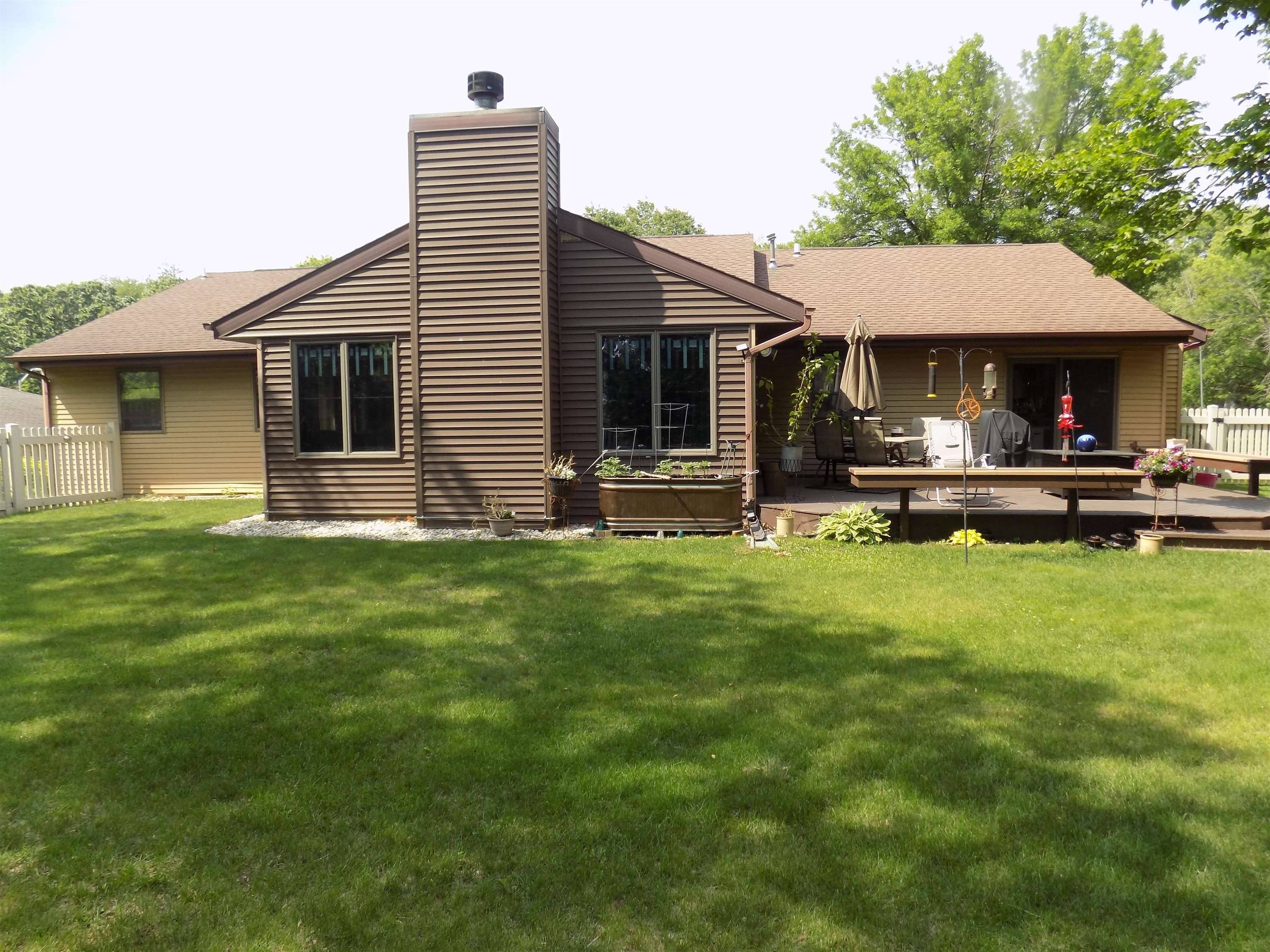 Janesville, WI 53546,3250 BRIAR CREST Drive