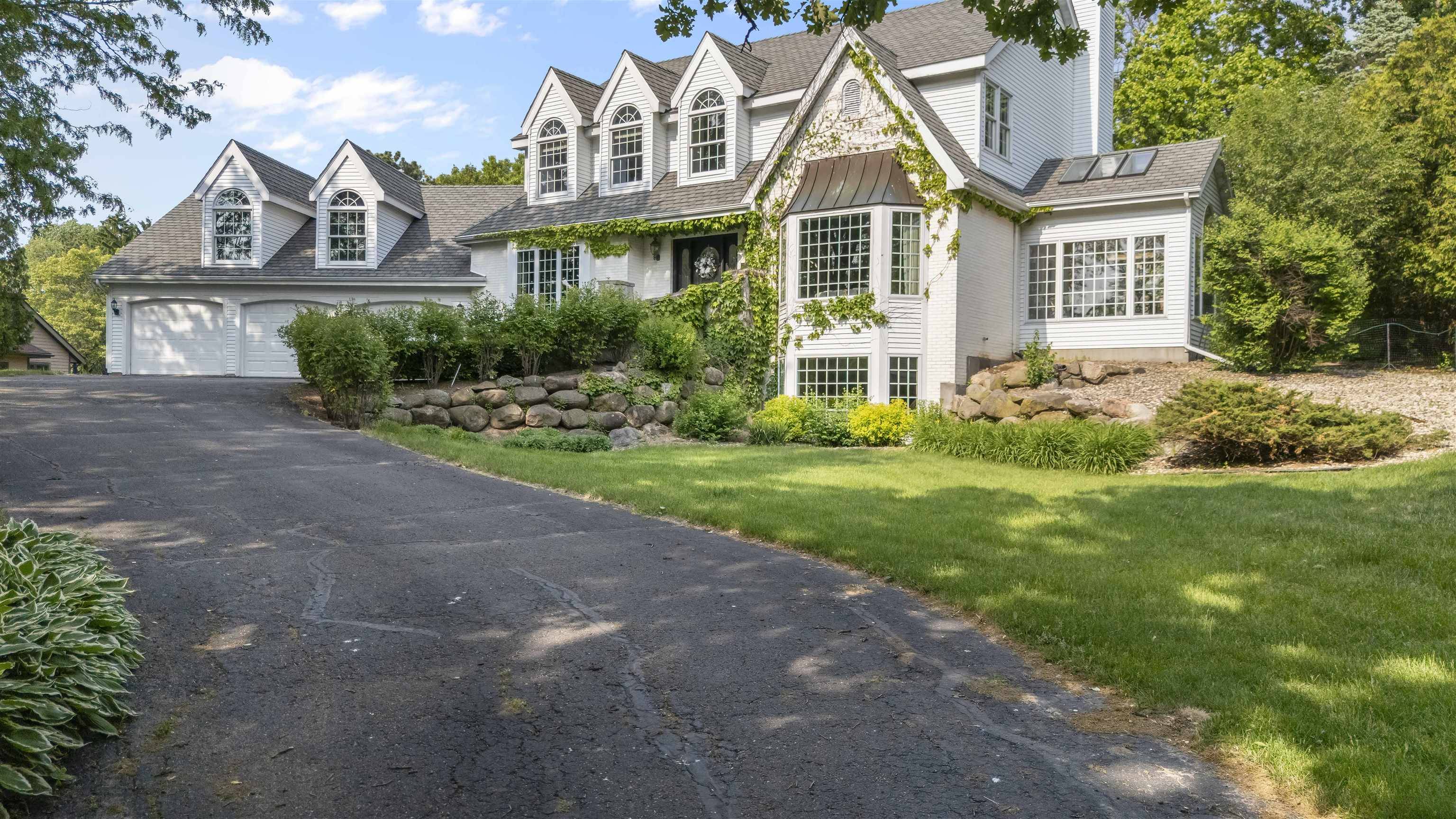 3948 Trempealeau Trail, Verona, WI 53593