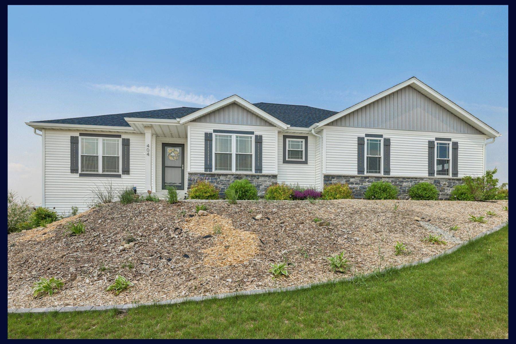 404 Midge Street, Johnson Creek, WI 53038-9496