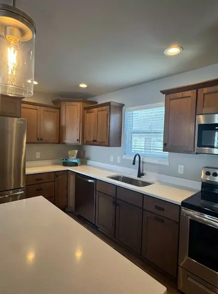 2175 Autumn Lake Parkway, Madison, WI 53718