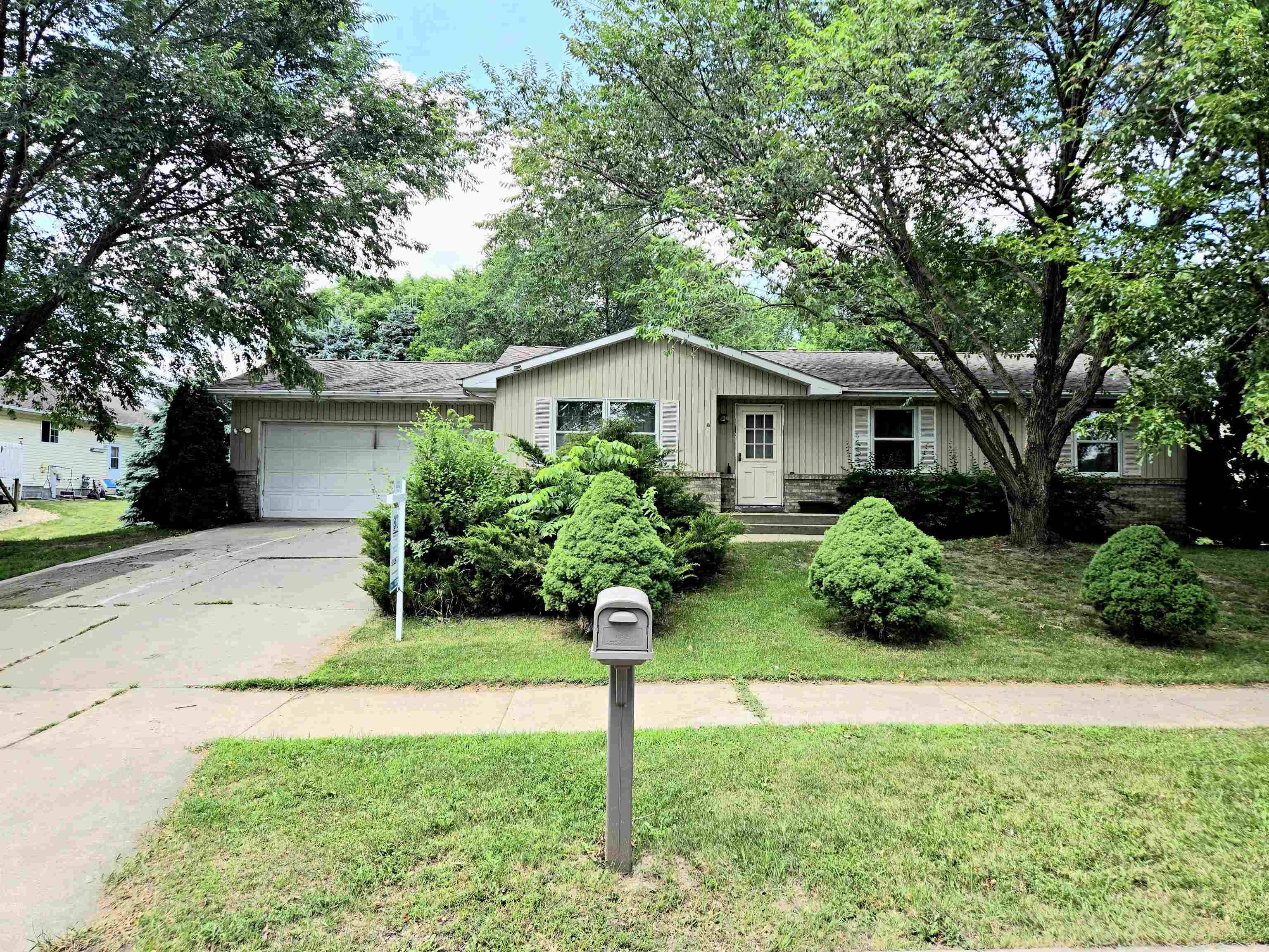119 N 12th Avenue, Monroe, WI 53566
