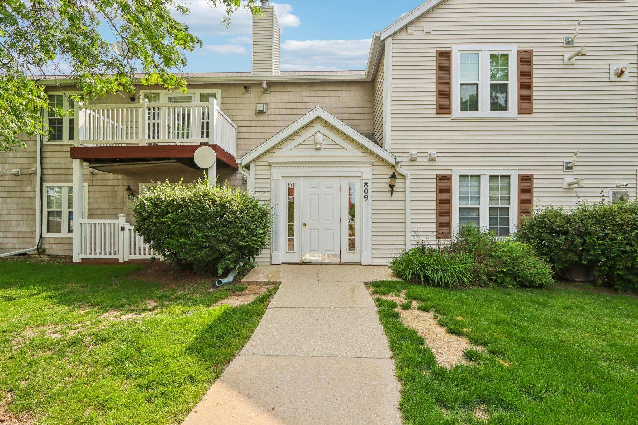 809 Harbor House Drive #4, Madison, WI 53719