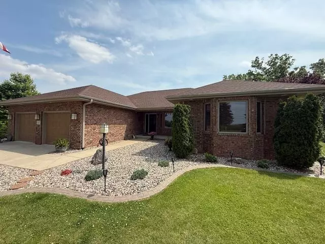 1743 Greenway Road, Sun Prairie, WI 53590-0000