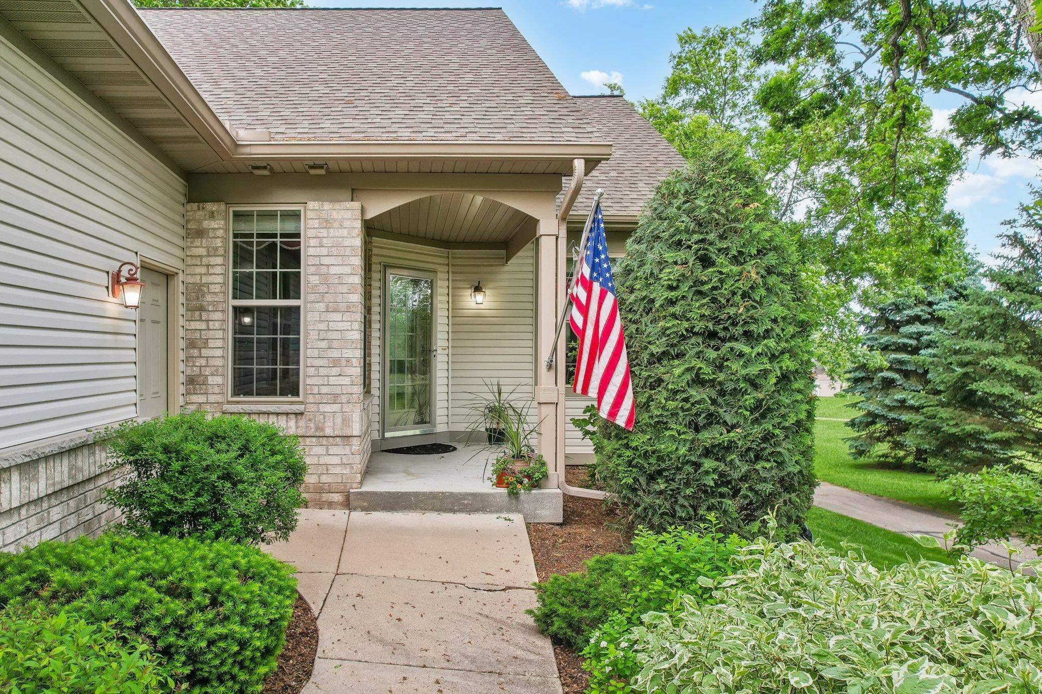 Sun Prairie, WI 53590,1314 Woodgrove Way