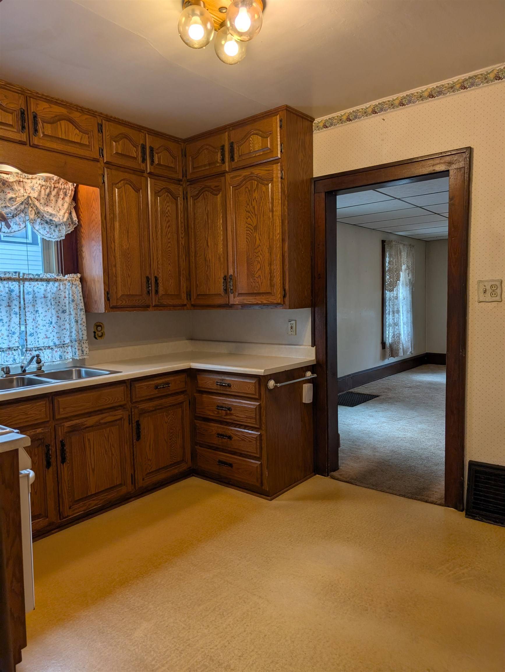 Waupun, WI 53963-1514,609 E Franklin Street
