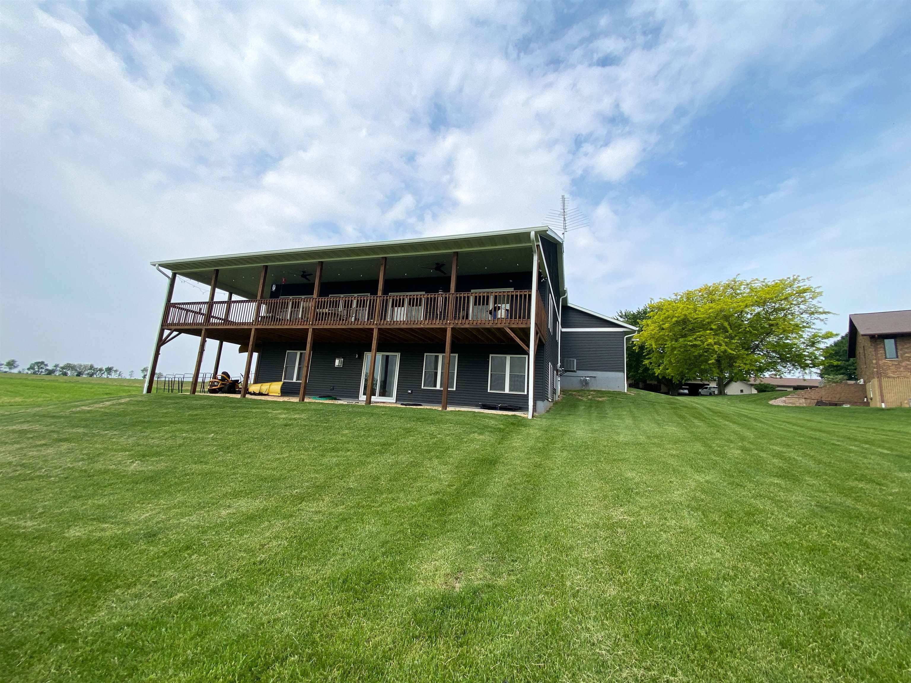 Highland, WI 53543,110 Grand Street