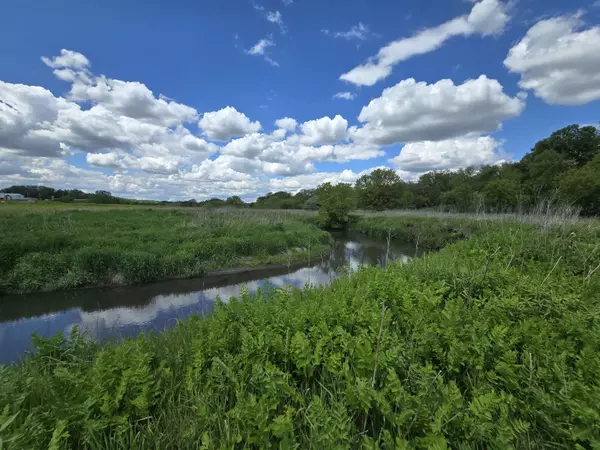 Hollandale, WI 53544,68+/- Acres Highway 39